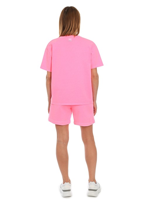 Товар розового цвета с внутренней стороны