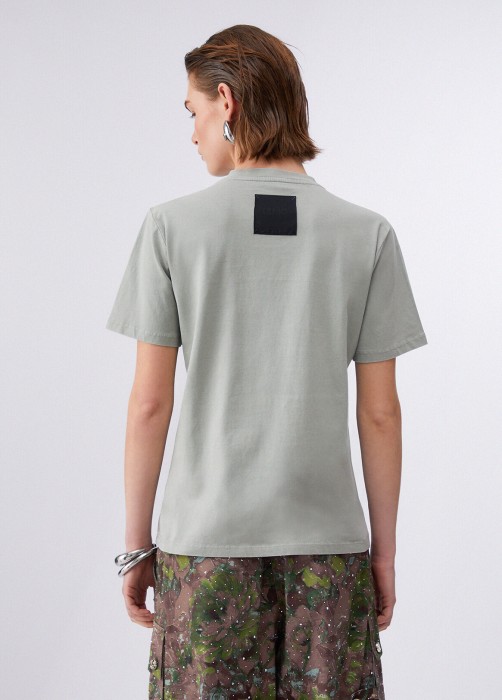 Товар зеленого цвета с внутренней стороны