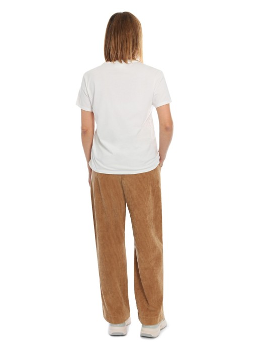 Товар белого цвета с внутренней стороны