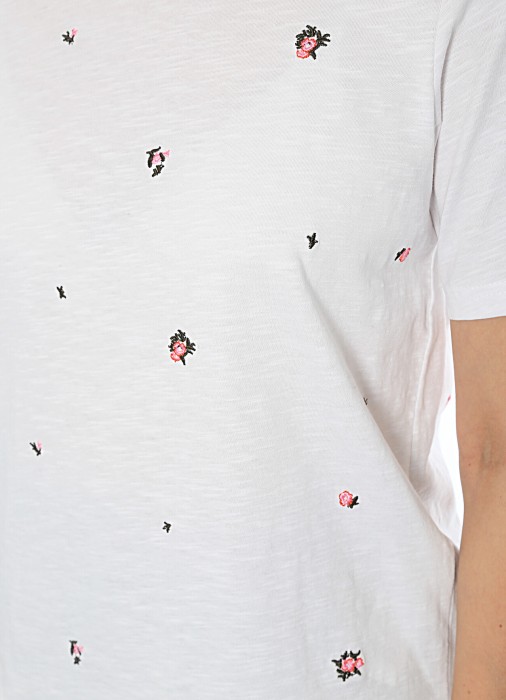 Товар белого цвета с внутренней стороны