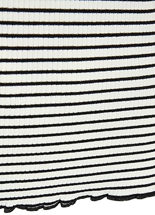 футболка женская lara  из проверенных материалов спереди