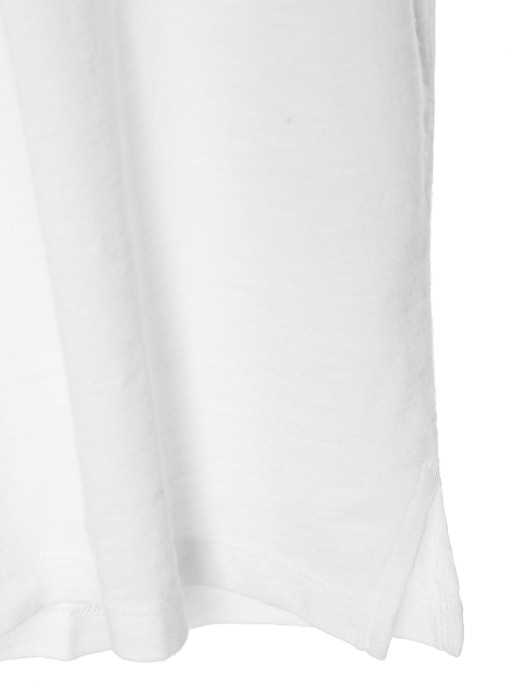 Товар белого цвета с внутренней стороны