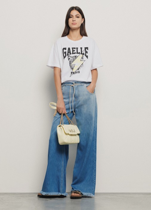 футболка женская  из франции вид сбоку