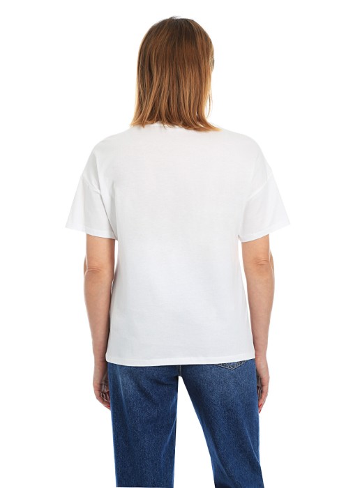 Товар белого цвета с внутренней стороны