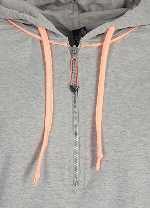 Товар серого цвета с внутренней стороны