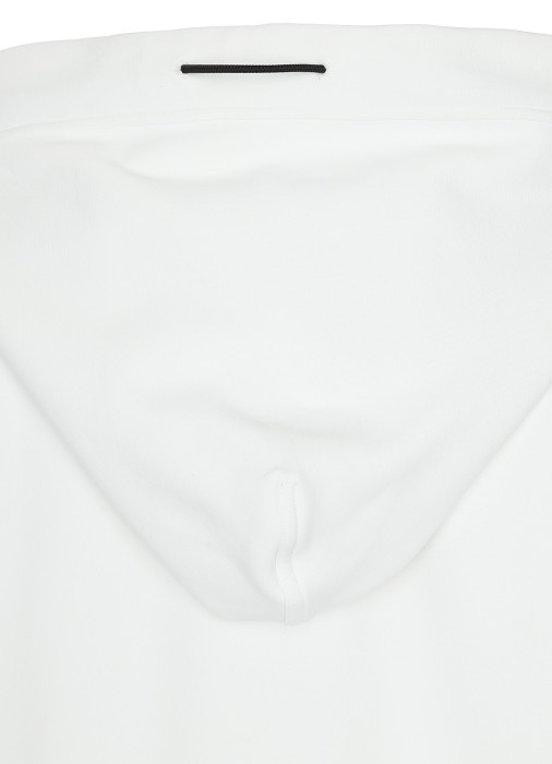 Товар белого цвета с внутренней стороны