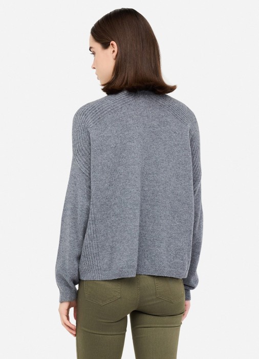 кардиган женский  по цене 19360 руб вид справа