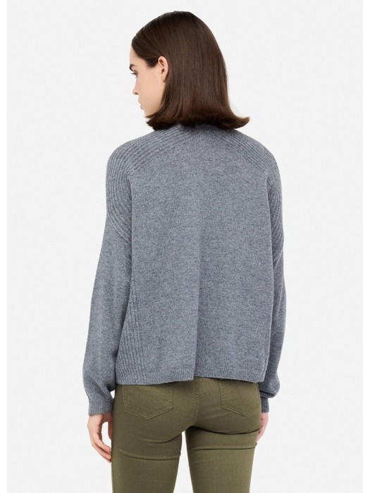 кардиган женский  по цене 19360 руб вид справа