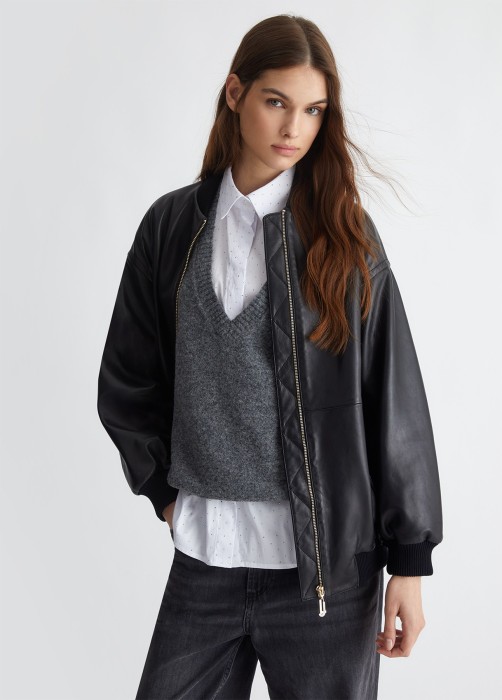 кожаная куртка-бомбер женская pelle  из кожи спереди