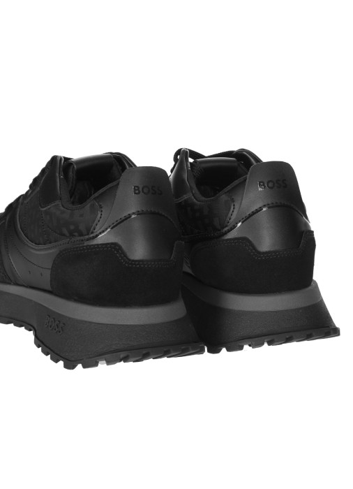 Товар черного цвета с внутренней стороны