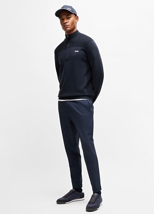 Товар синего цвета с внутренней стороны