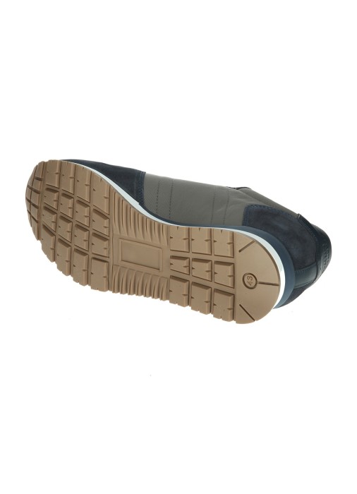 кроссовки мужские  из италии вид сбоку