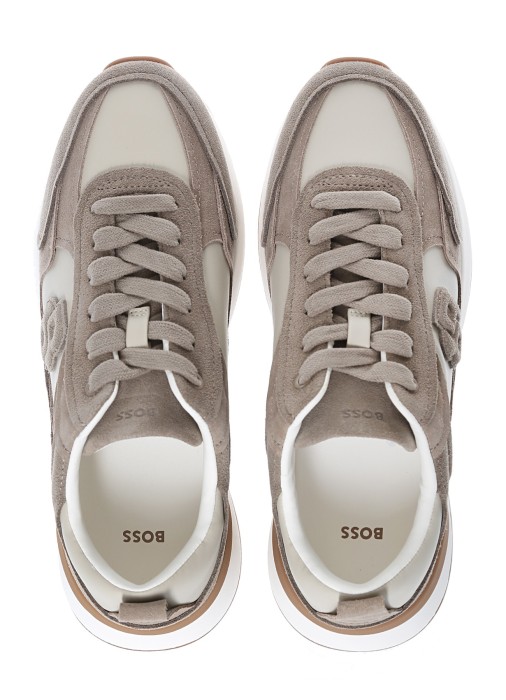 Товар бежевого цвета с внутренней стороны