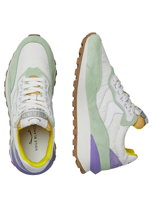 Товар белого цвета с внутренней стороны