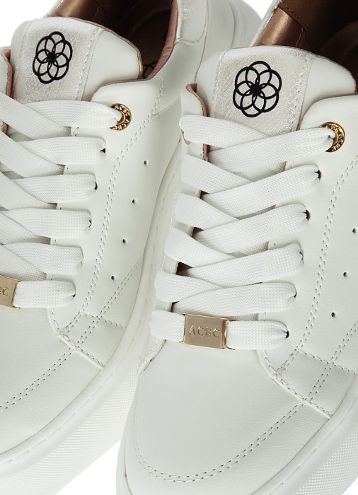 кроссовки женские  из италии вид сбоку