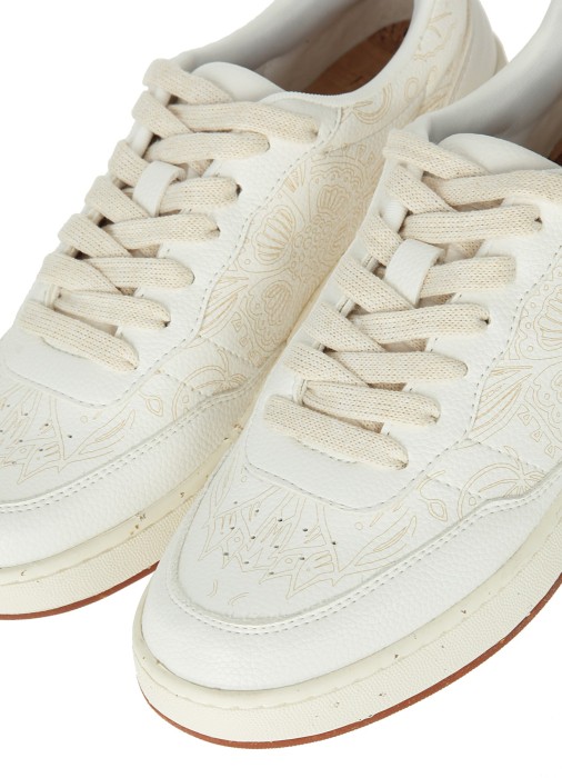 кроссовки женские  от бренда acbc вид слева