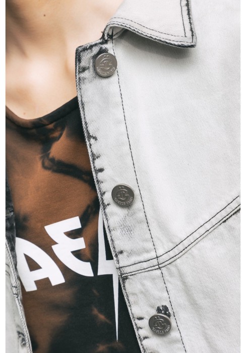 куртка джинсовая женская  из франции вид сбоку