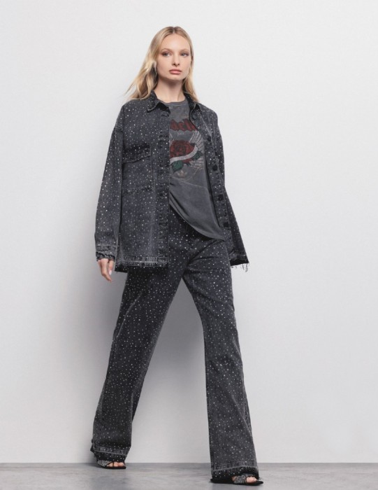 куртка джинсовая  по цене 33840 руб вид справа