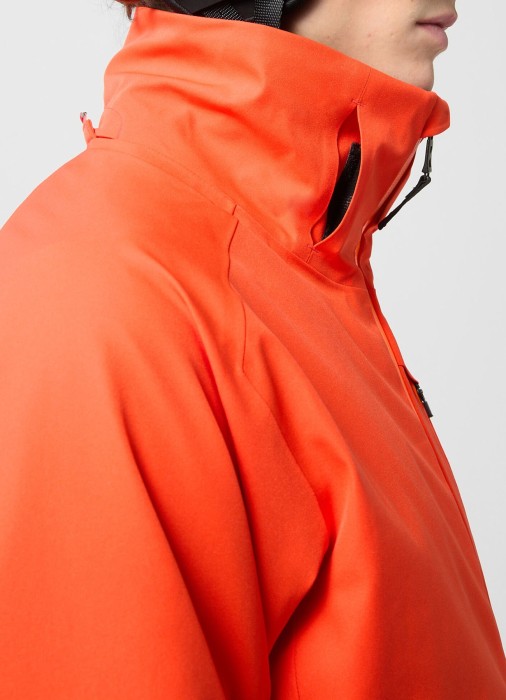 Товар оранжевого цвета с внутренней стороны