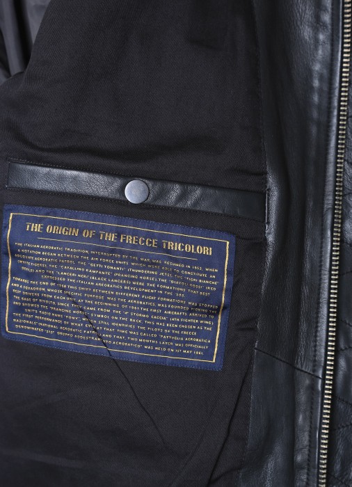 куртка мужская  из хлопка спереди