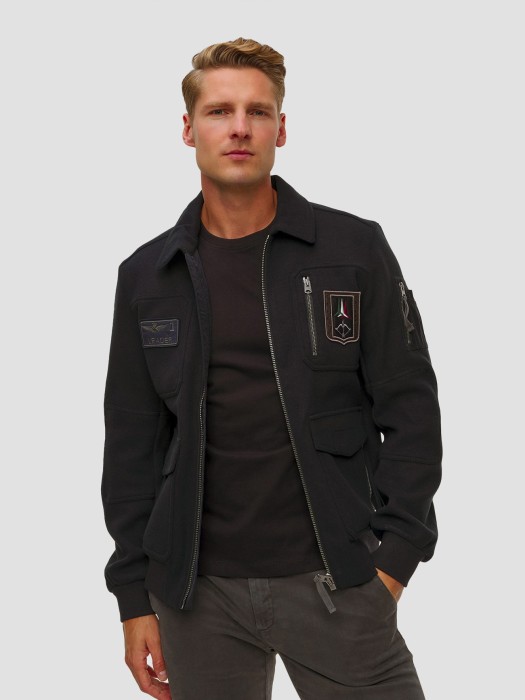 куртка мужская  из шерсти спереди