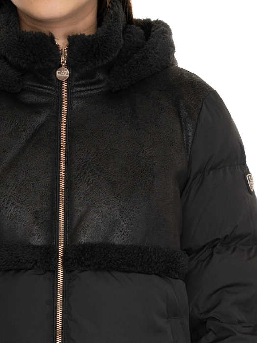 куртка женская еа7  от бренда ea7 emporio armani вид слева