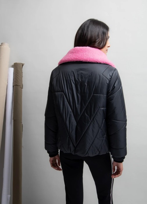 куртка женская kaan  по цене 76800 руб вид справа