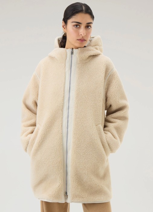 куртка женская reversible teddy  от бренда woolrich вид слева