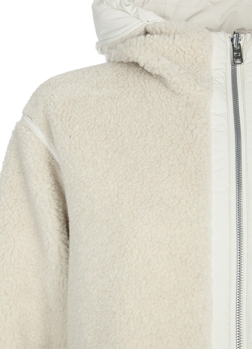 Продукция для женщин фото