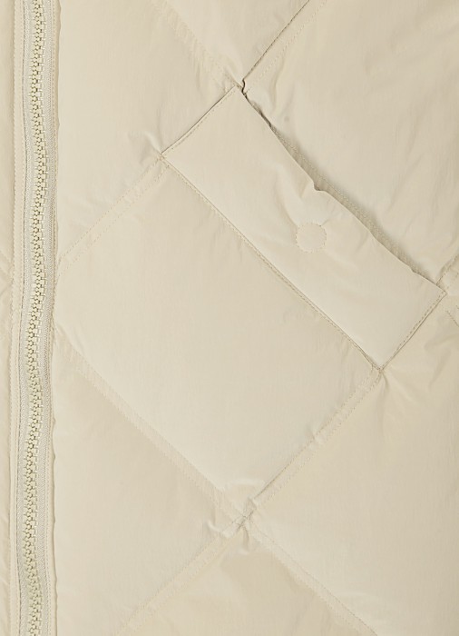 Продукция для женщин фото