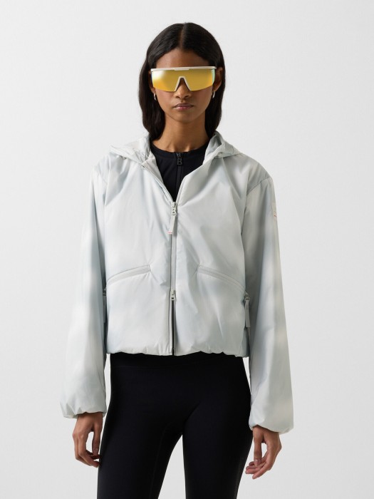 Товар серого цвета с внутренней стороны