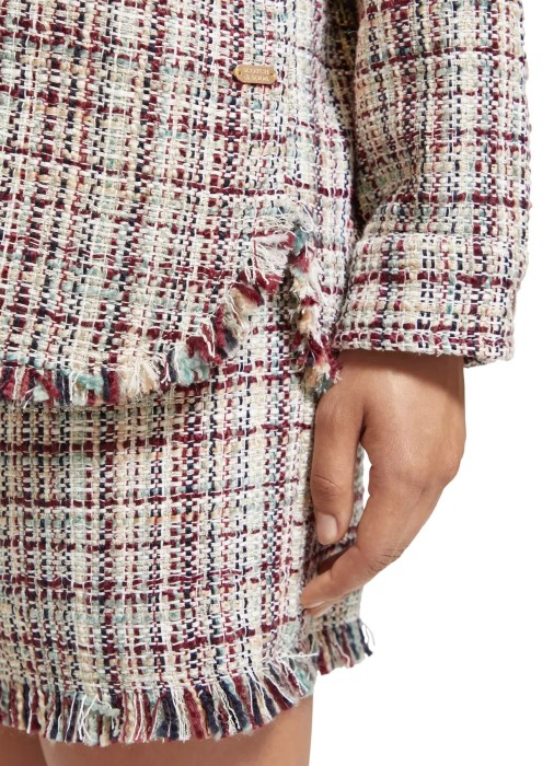 куртка женская  из проверенных материалов спереди