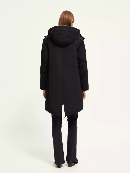 куртка женская  по цене 33592 руб вид справа