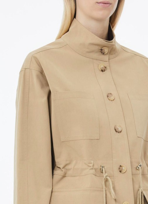 куртка женская  универсального стиля с лицевой стороны