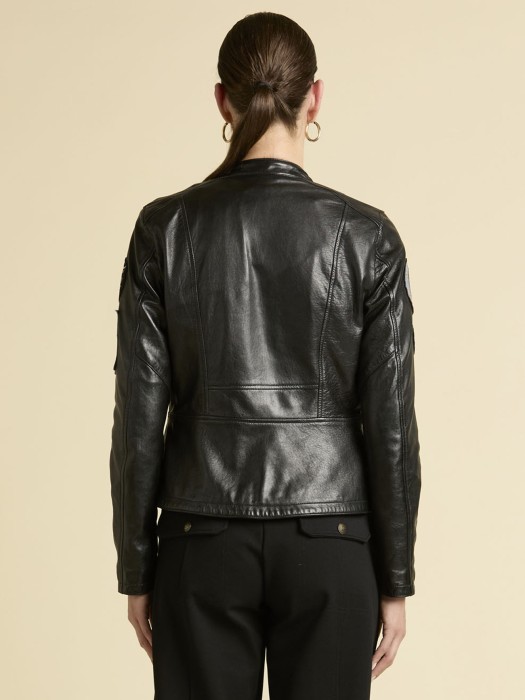 куртка женская  по цене 88480 руб вид справа