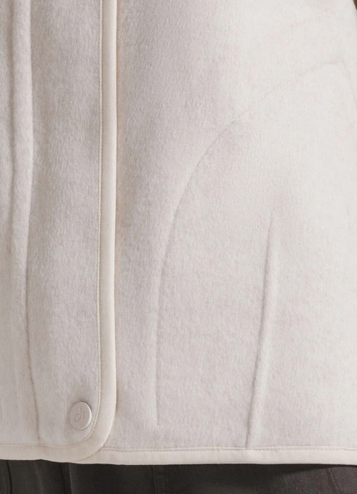 Продукция для женщин фото