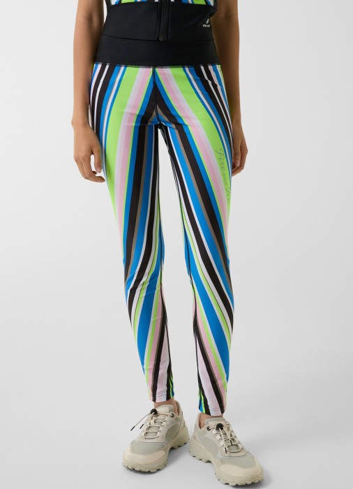 Товар разноцветного цвета с внутренней стороны