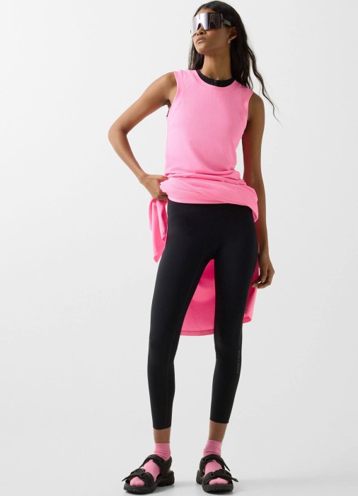 Продукция для женщин фото