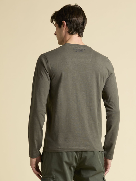 лонгслив мужской  из италии вид сбоку