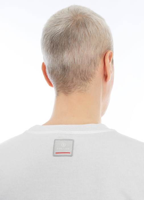 Товар серого цвета с внутренней стороны