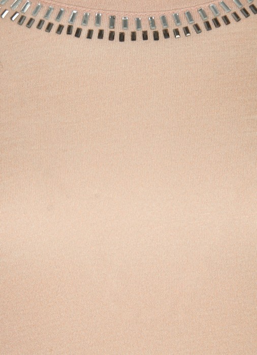 Товар бежевого цвета с внутренней стороны