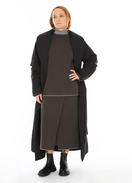 пальто женское  по цене 34000 руб вид справа