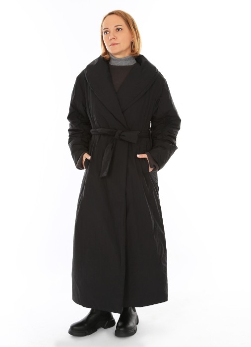 Товар черного цвета с внутренней стороны