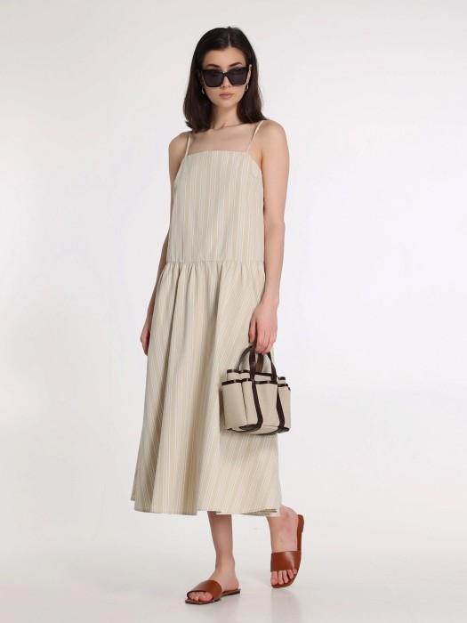 Товар с артикулом 2516221068 вид сзади