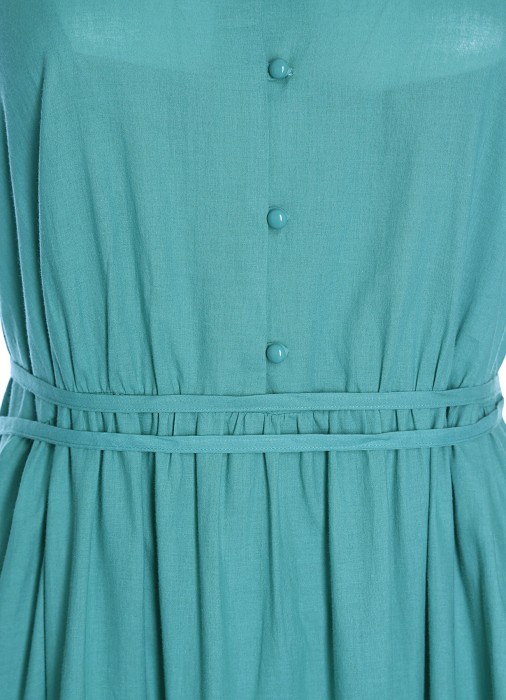 Товар зеленого цвета с внутренней стороны