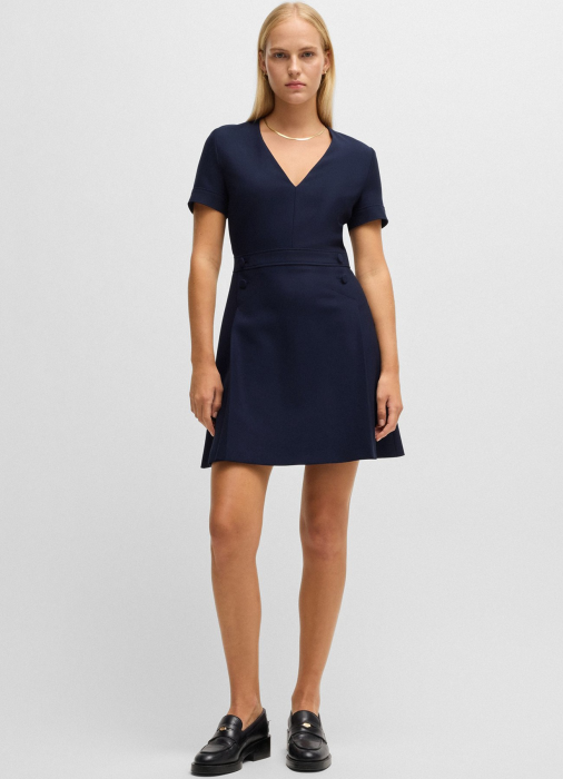 Товар синего цвета с внутренней стороны