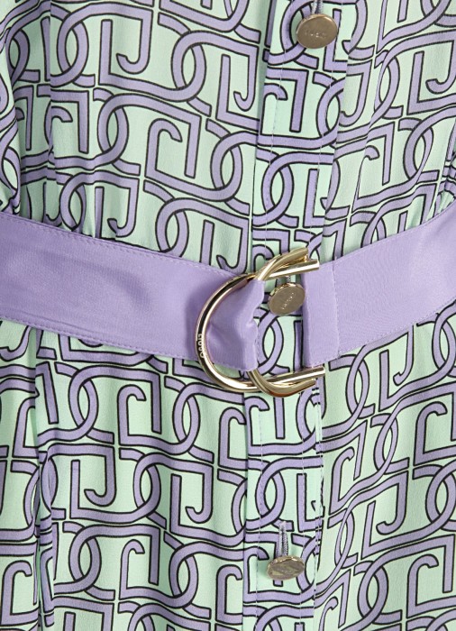 Товар фиолетового цвета с внутренней стороны