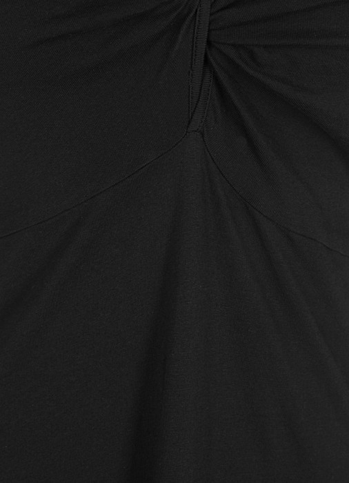 Товар черного цвета с внутренней стороны