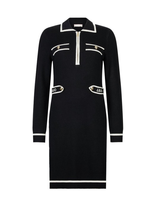 Товар черного цвета с внутренней стороны