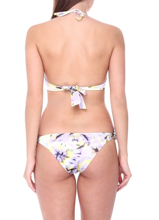 Товар разноцветного цвета с внутренней стороны